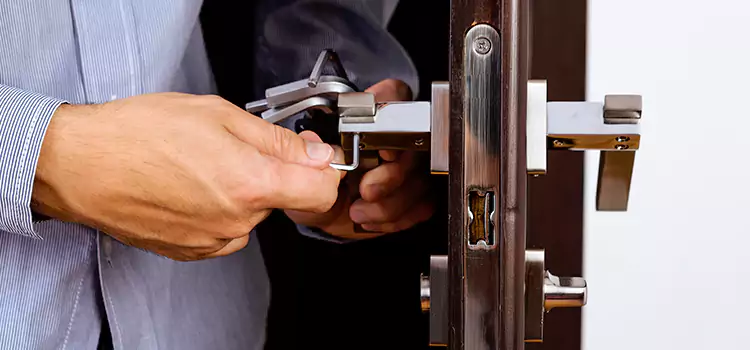 Commercial Door Lock Repair Warwick