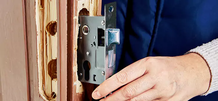 Garage Door Lock Replacement Warwick